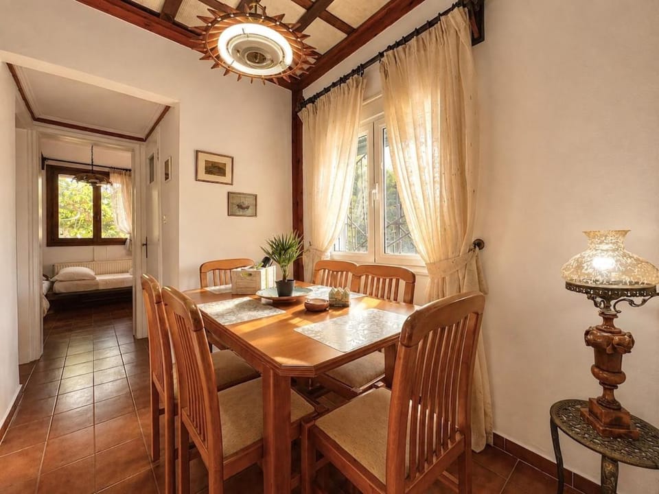 Kineta Garden Retreat - Coastal House for 8 by ΜΡS House in Decentralized Administration of Attica