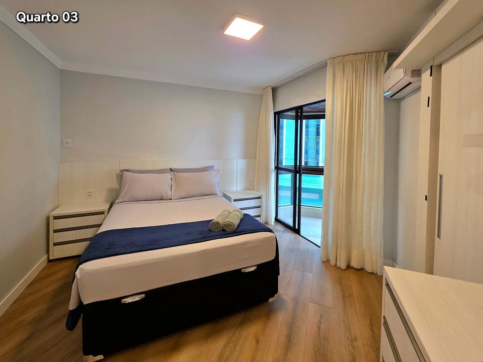 New Apt Steps from the Beach in Meia Praia Apartment in Porto Belo