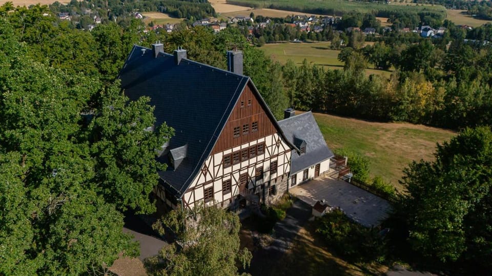 Property building, Natural landscape