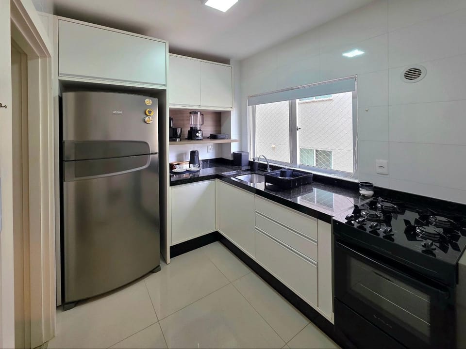 Apt in Meia Praia | 2 Bedrooms, Great Location Apartment in Porto Belo