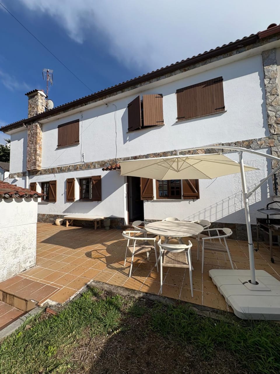 Patio, Facade/entrance, Balcony/Terrace