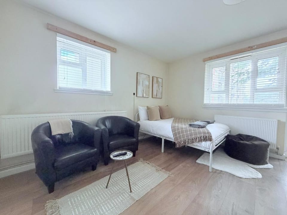 White Oak Studio Hideaway Apartment in London Borough of Southwark