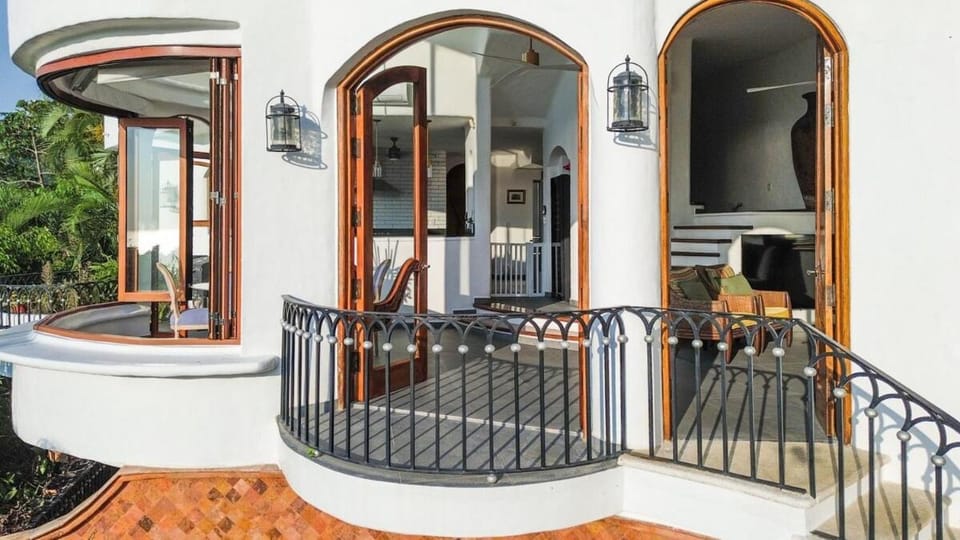 Alta Vista Luxury Villa & Sunset Views Villa in Puerto Vallarta