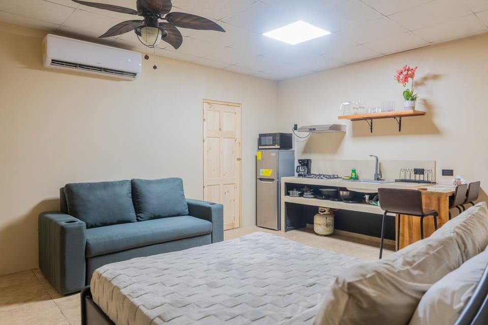 Walkable Uvita Studio: 1 Mi to Marino Ballena Apartment in Uvita