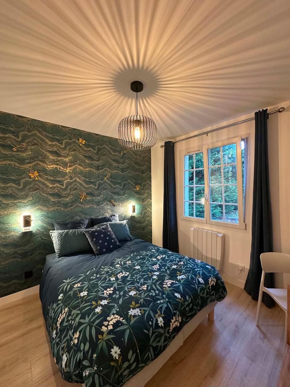 Bed, Bedroom