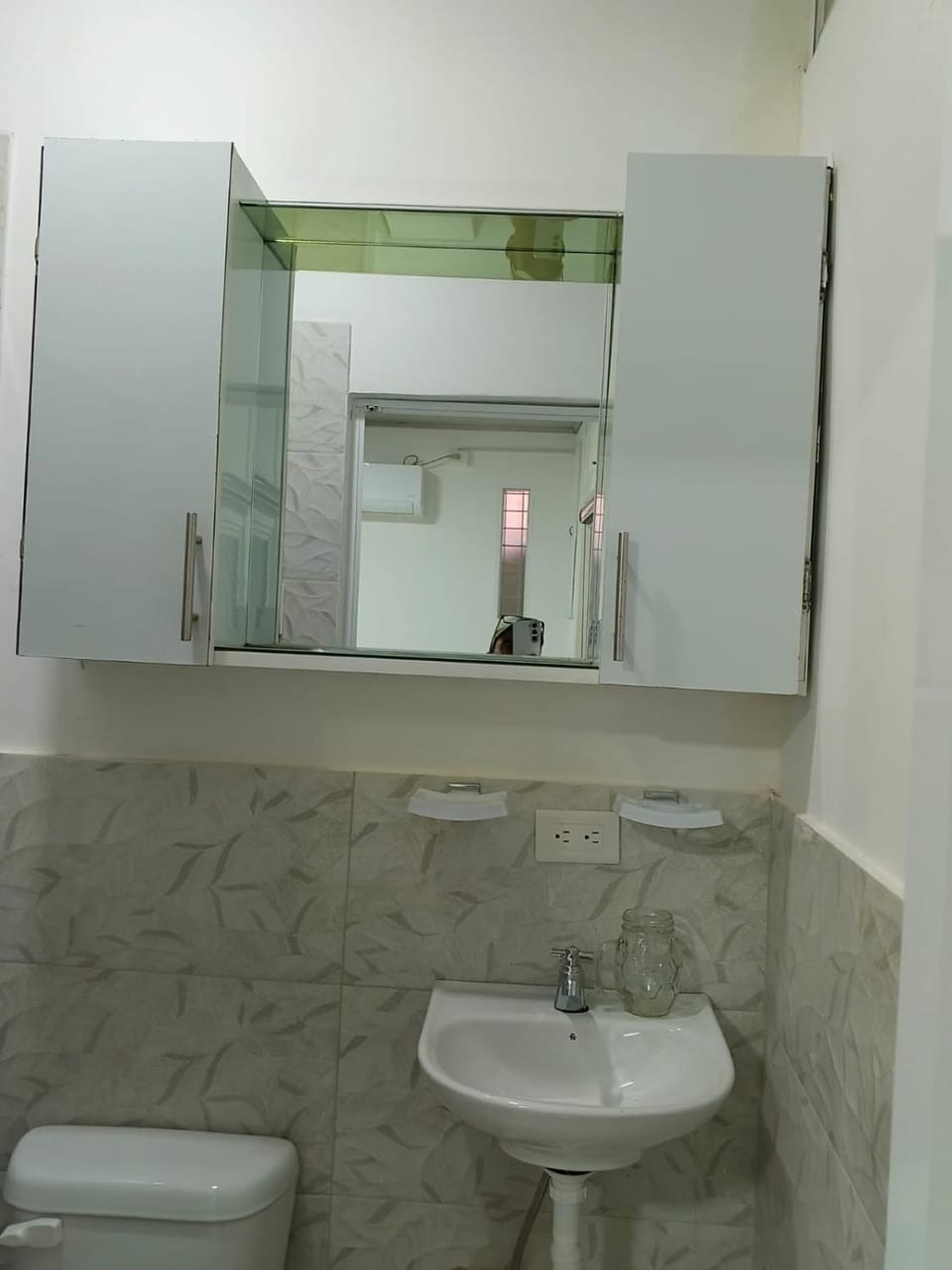 Glass Decor Apartment in Manabí Province