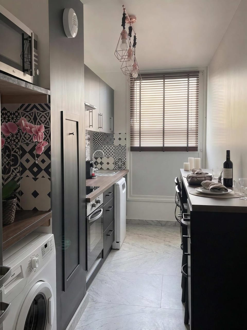Spacious Family Apartment near Pere Lachaise Apartment in Paris