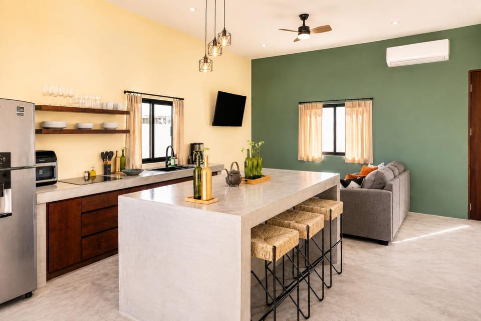Living room, oven, air conditioner