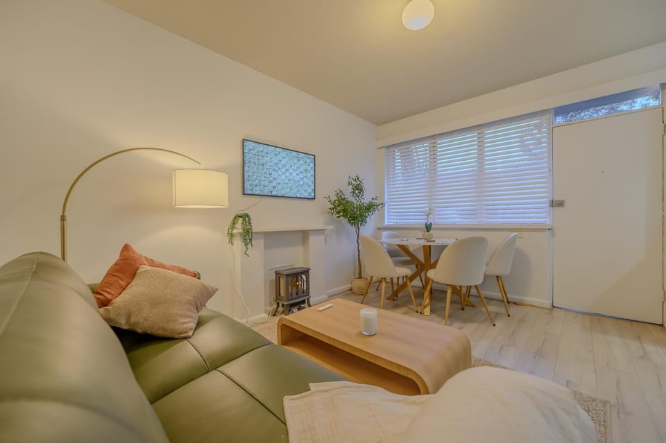 Entire Apartment Prime Elwood Location Apartment in Melbourne