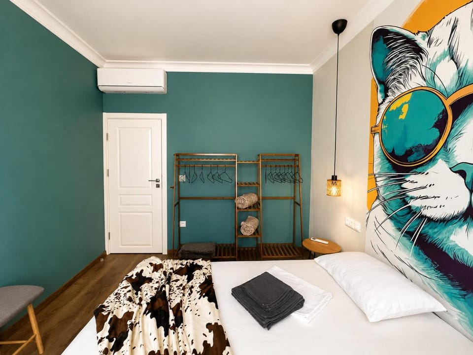 Bed, Bedroom