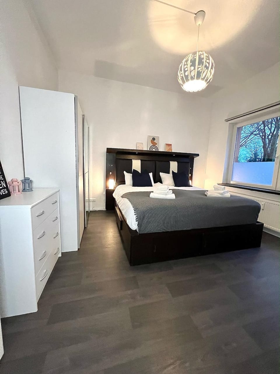 Bed, Bedroom, wardrobe