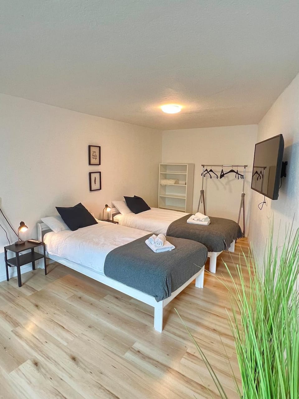 Bed, Bedroom