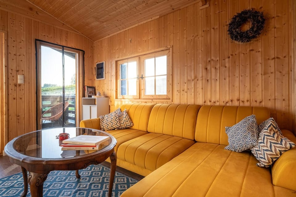 View (from property/room), Balcony/Terrace, Living room, Seating area