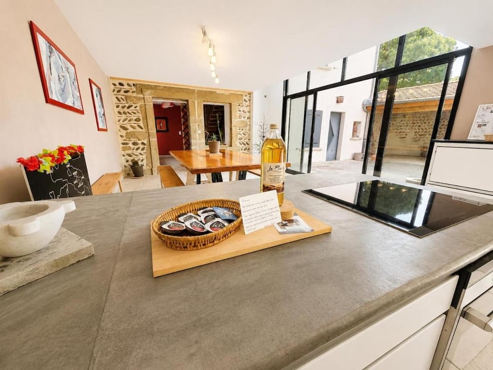 La Maison des Ecoles House in Auvergne-Rhône-Alpes