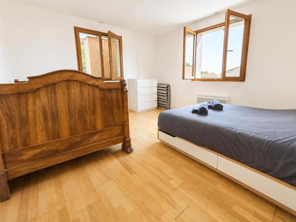 La Maison des Ecoles House in Auvergne-Rhône-Alpes