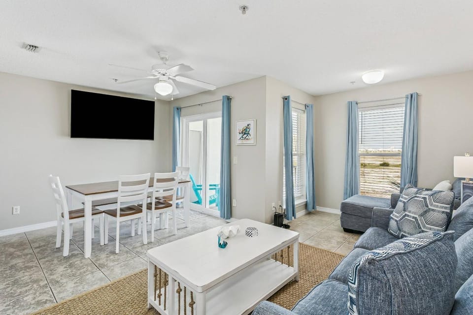 Gulf Island Condos Unit 322 House in Pensacola Beach