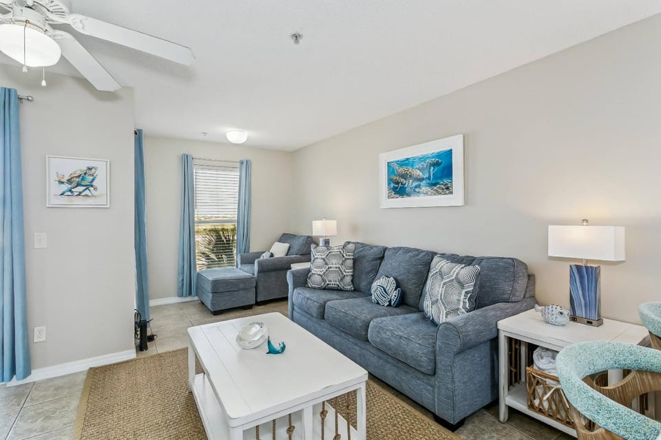 Gulf Island Condos Unit 322 House in Pensacola Beach
