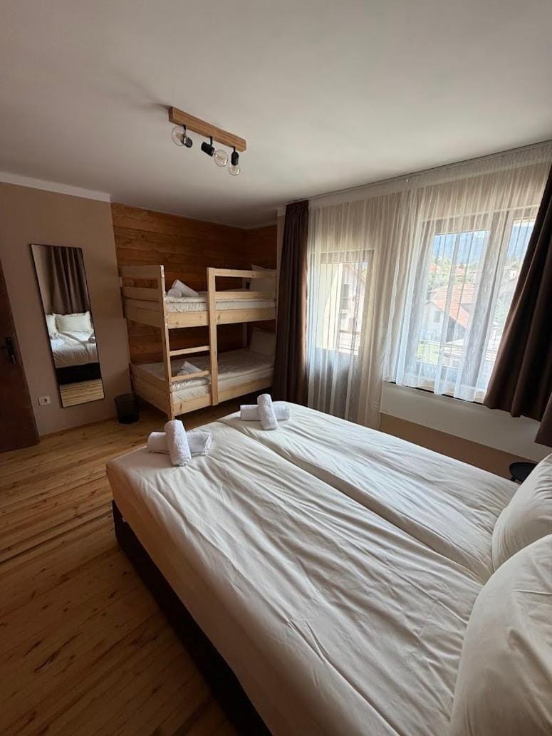 Balcony/Terrace, Photo of the whole room, Bedroom, bunk bed