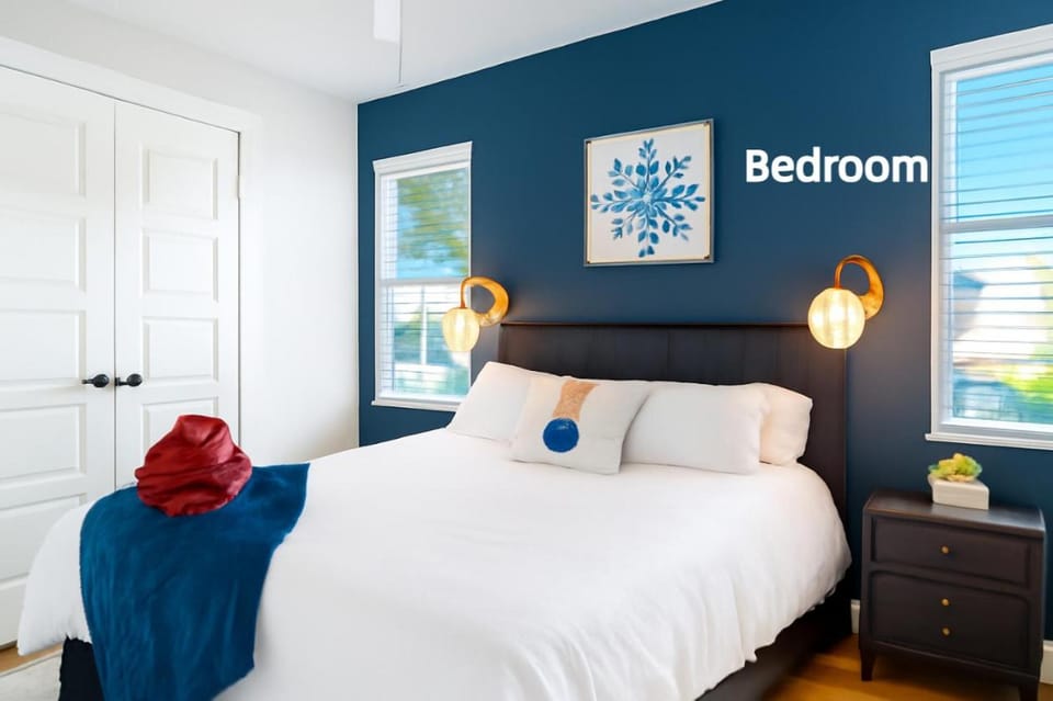 Sleek Coastal Stay Pool & Free Parking Apartment in Wilmington