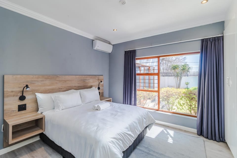 URBAN ESCAPEs - LINDEN PLACE House in Johannesburg
