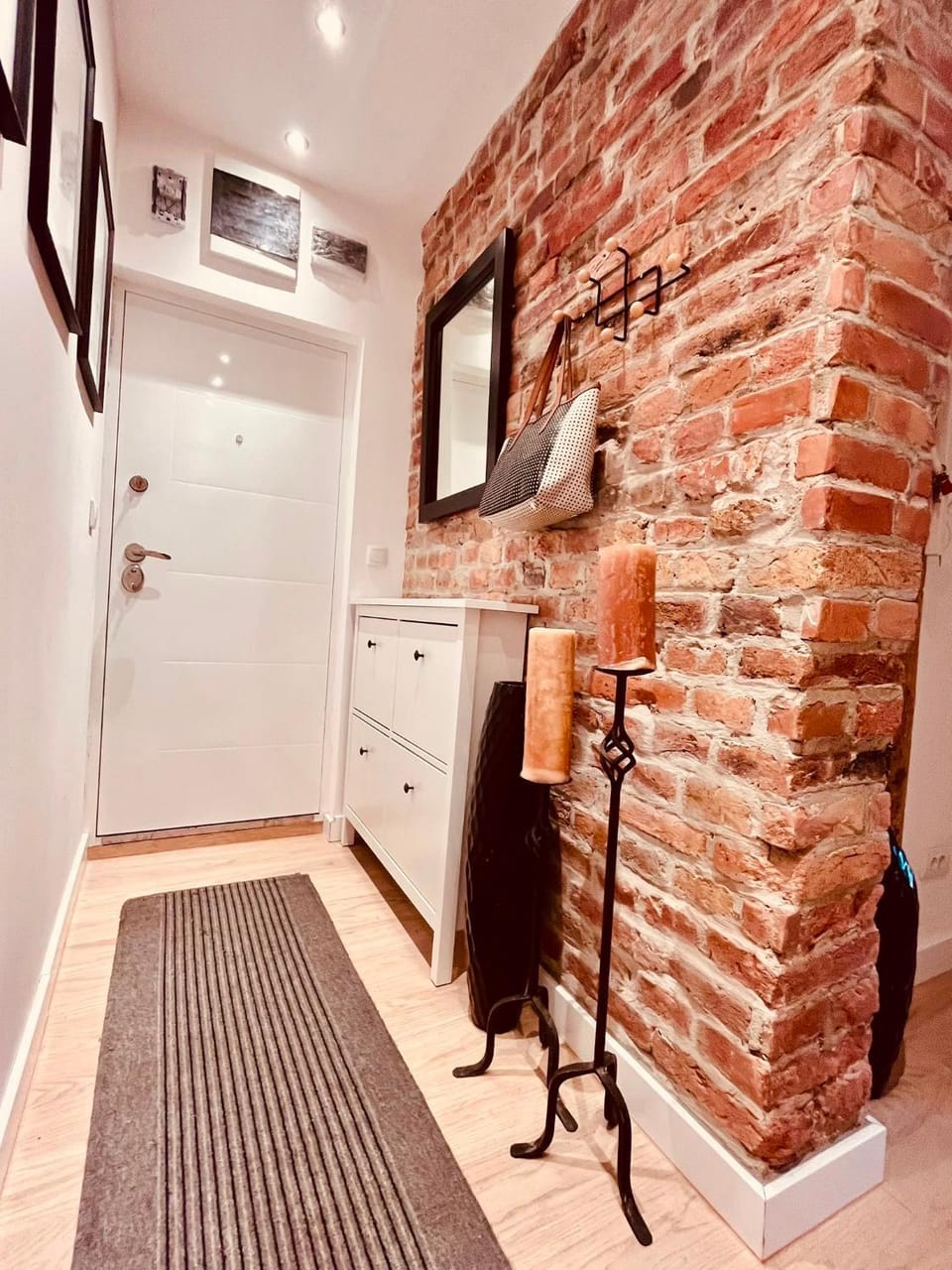 Hearth of Belgrade 3 Bedroom Duplex 2 Bathrooms Sleeps 7 Apartment in Belgrade