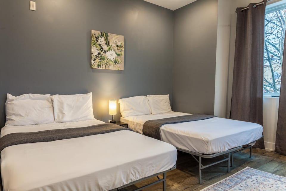 3BR3BA Sleeps 8 4 Beds Patio Near Temple Apartment in Philadelphia