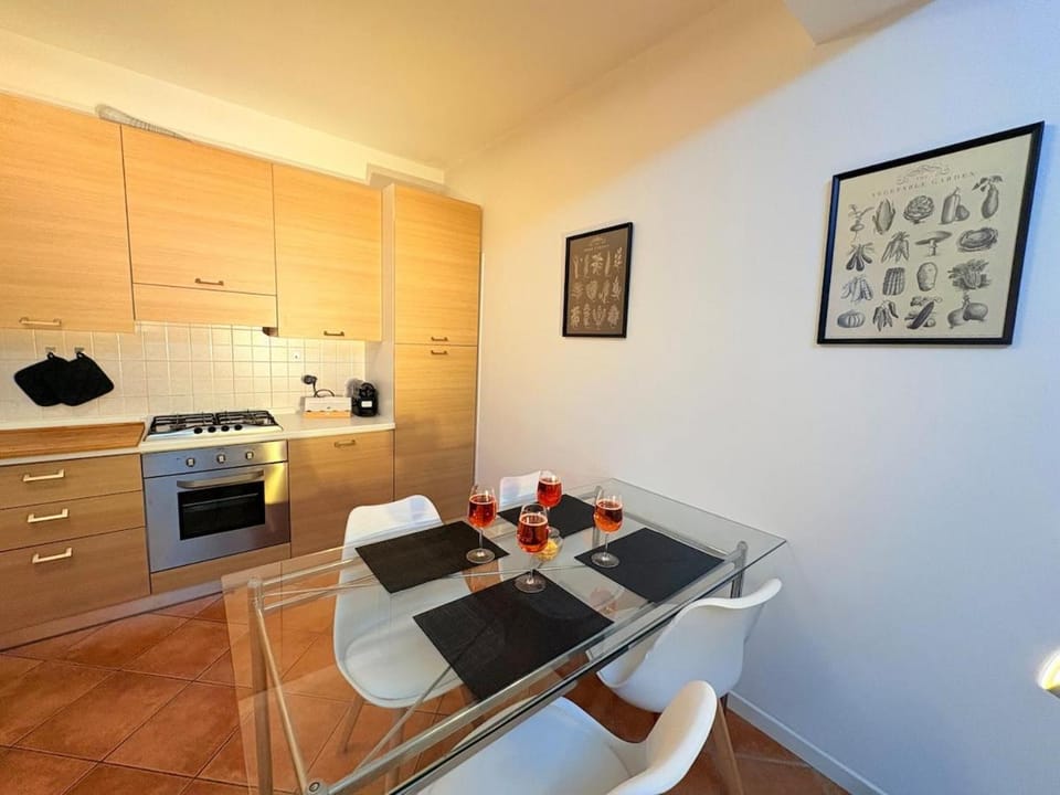 Venezia-Mestre Train station modern suites Apartment in Venice