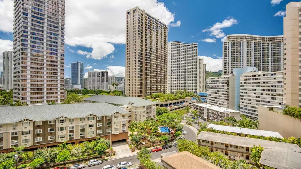 Neighbourhood, City view, River view