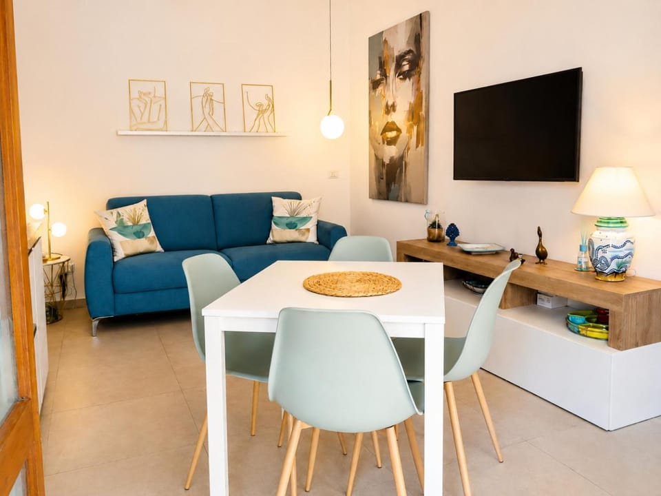 Hostdomus - Bike and Beach nel Blu di Finale Apartment in Finale Ligure