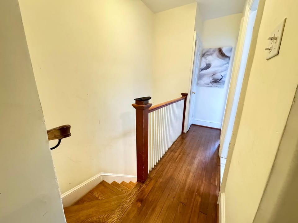 Prime Location Entire House in NW - Parking House in District of Columbia