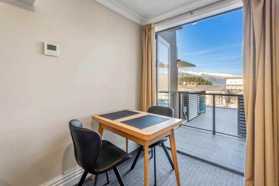 Balcony/Terrace, Dining area