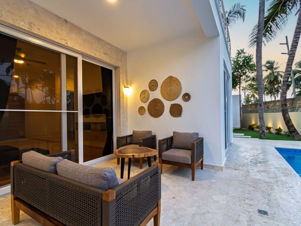 Seating area, Pool view, Swimming pool