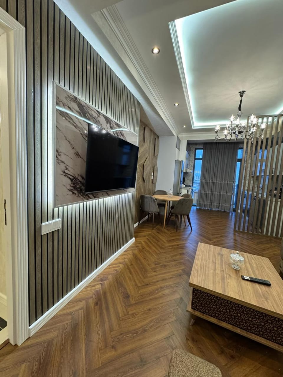 TV and multimedia, Seating area, Evening entertainment