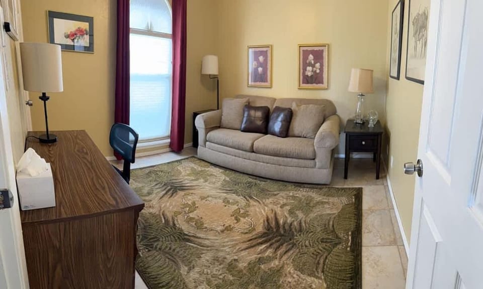 Charming Gulf Coast Getaway with Waterfront Deck House in Port Isabel
