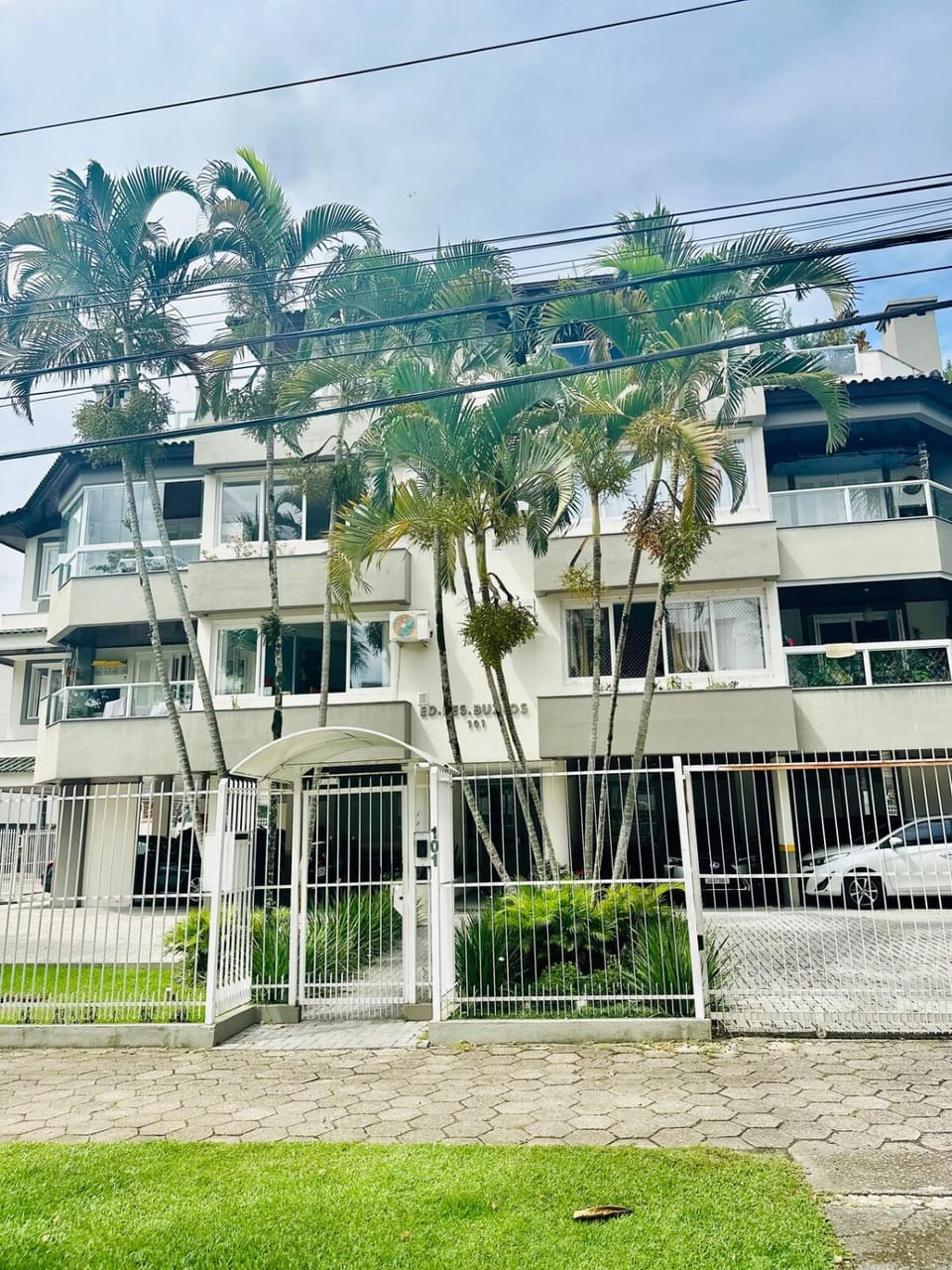 Ótimo apartamento em jurere Apartment in Florianopolis