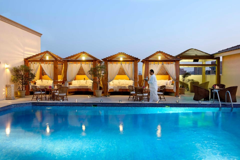 Swimming pool, Swimming pool