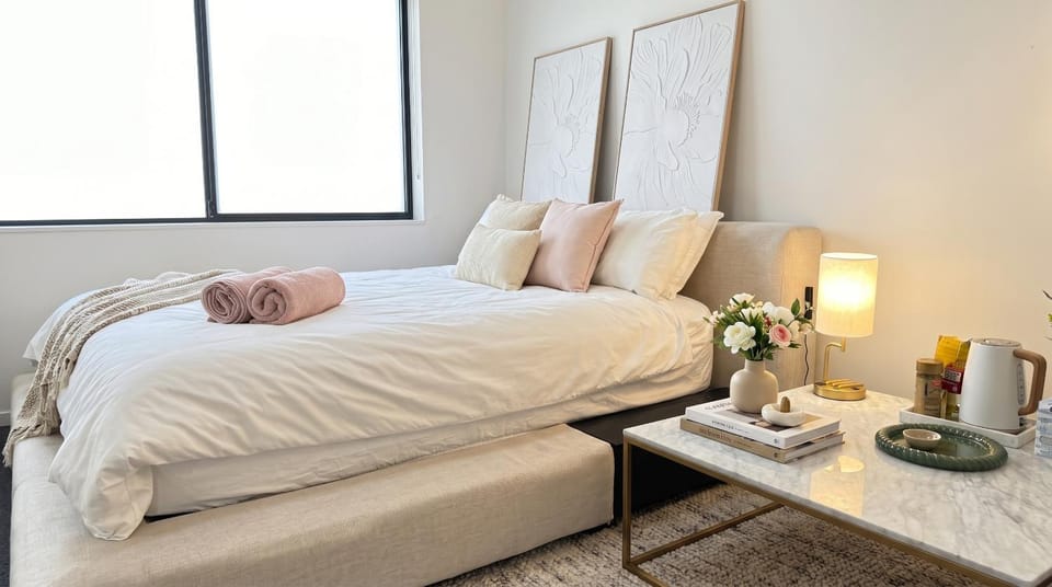 Entire Private Level Own Bathroom and Own Entry Bed and Breakfast in Sydney