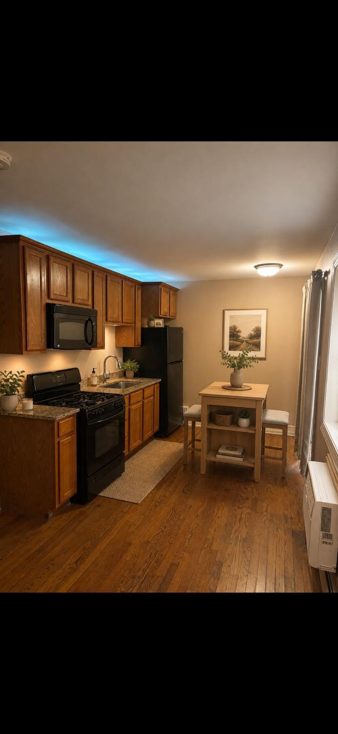Cozy 2BR Villa Park Condo Near Train & Chicago Apartment in Villa Park