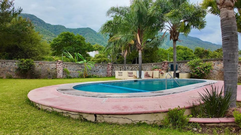 Country House with Multiple Pools in Jocotepec House in Chapala