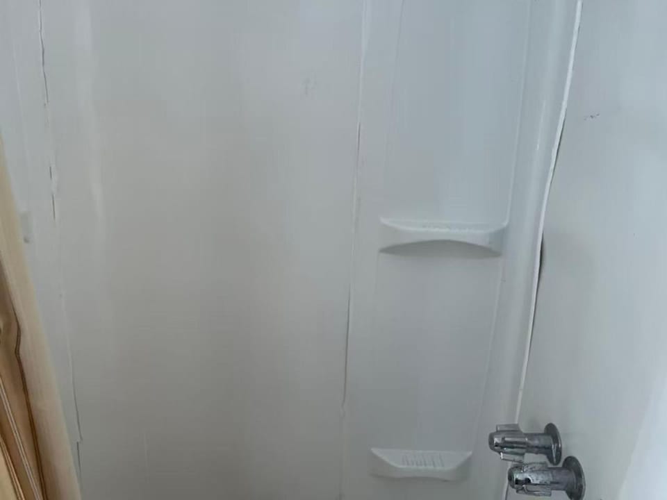 Private Bedroom & Full Size Bed Vacation rental in Niagara Falls