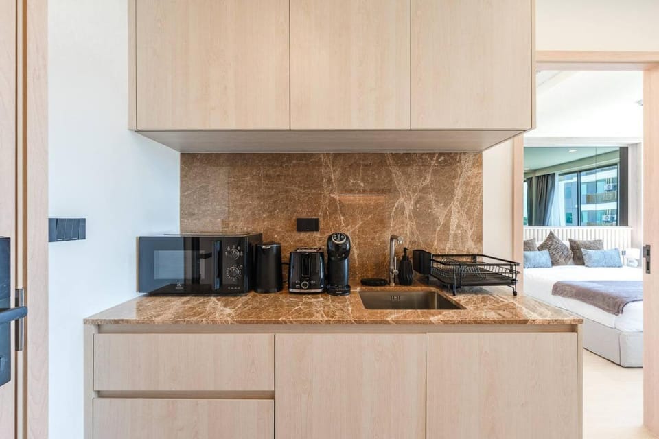 Stylish 1BR Near Boat Avenue & Bangtao Beach Apartment in Choeng Thale