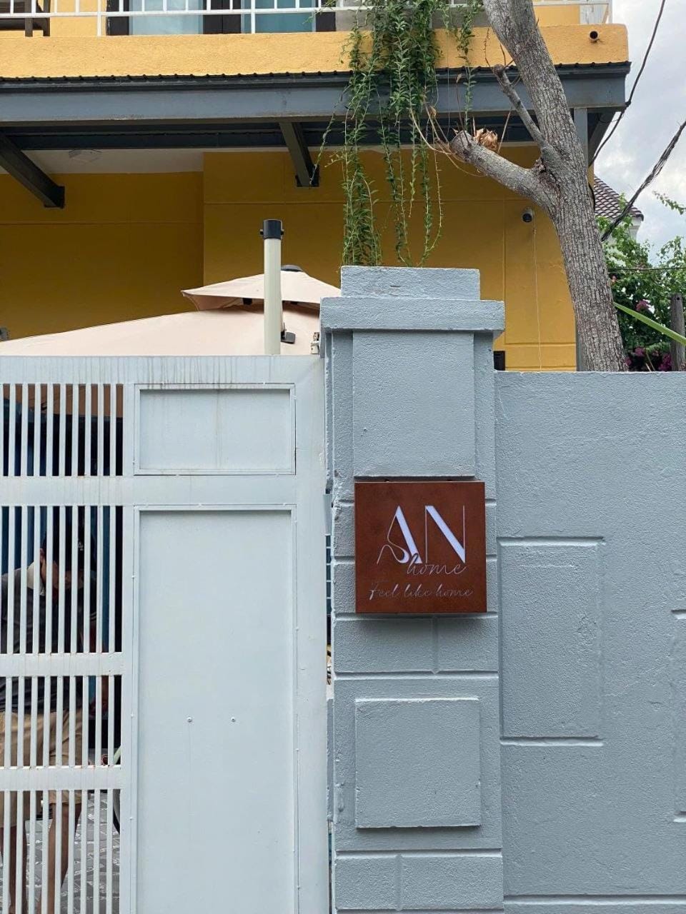 Property logo or sign