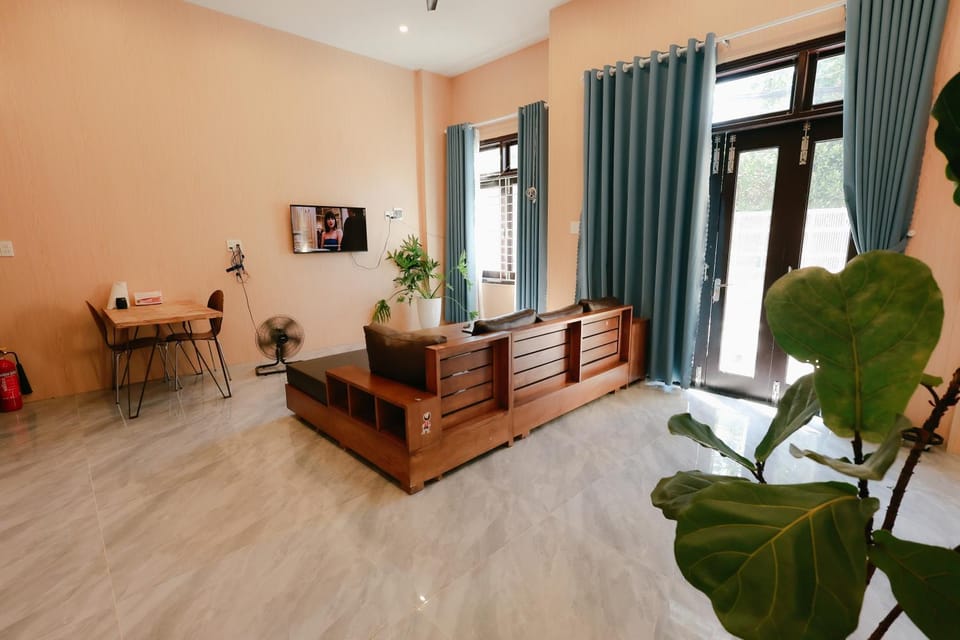 Communal lounge/ TV room, Living room, Seating area
