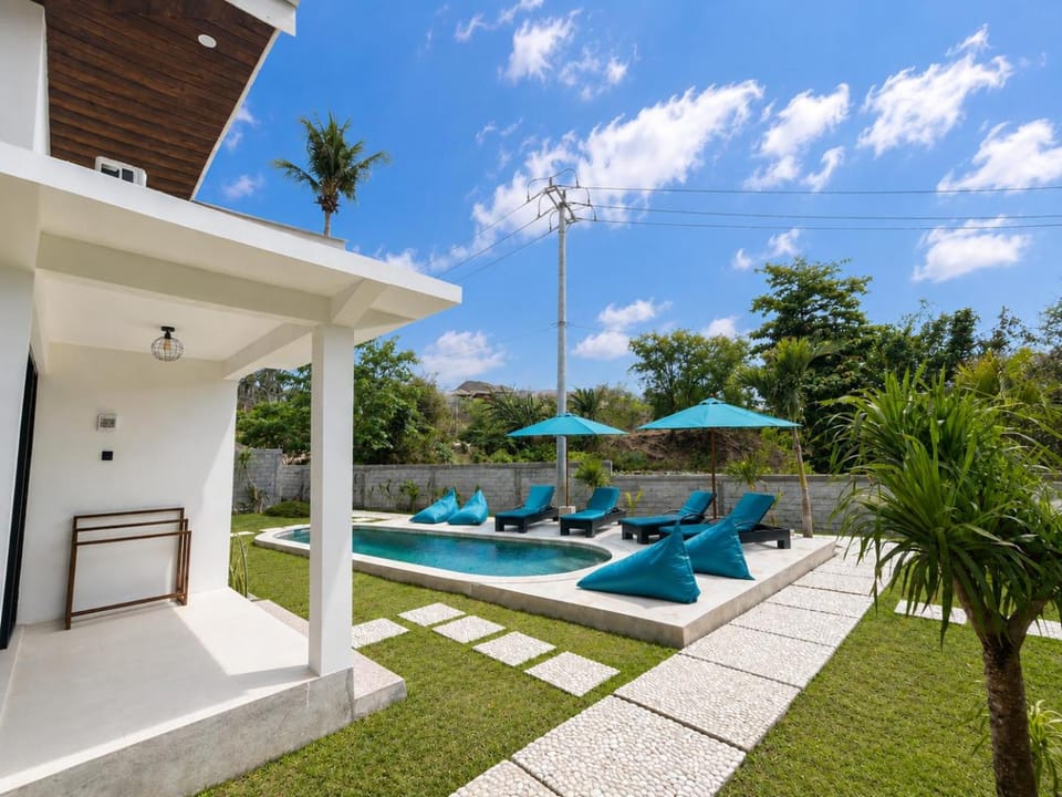 Natural landscape, View (from property/room), Garden view, Pool view, Swimming pool