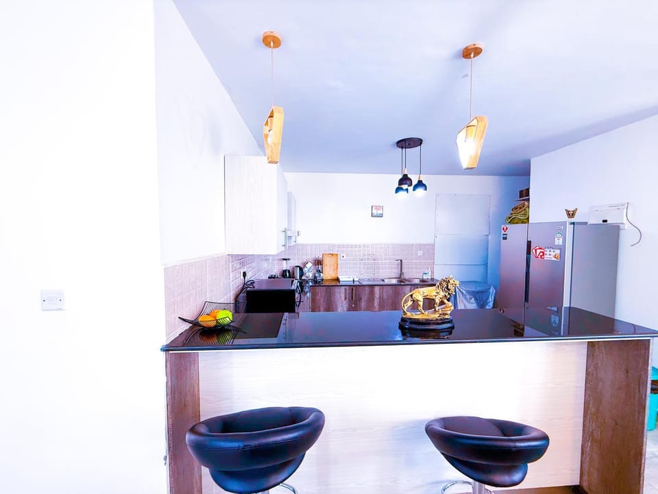 Kitchen or kitchenette, Food and drinks, Dining area, Food, minibar, oven, pet friendly, stove, toaster