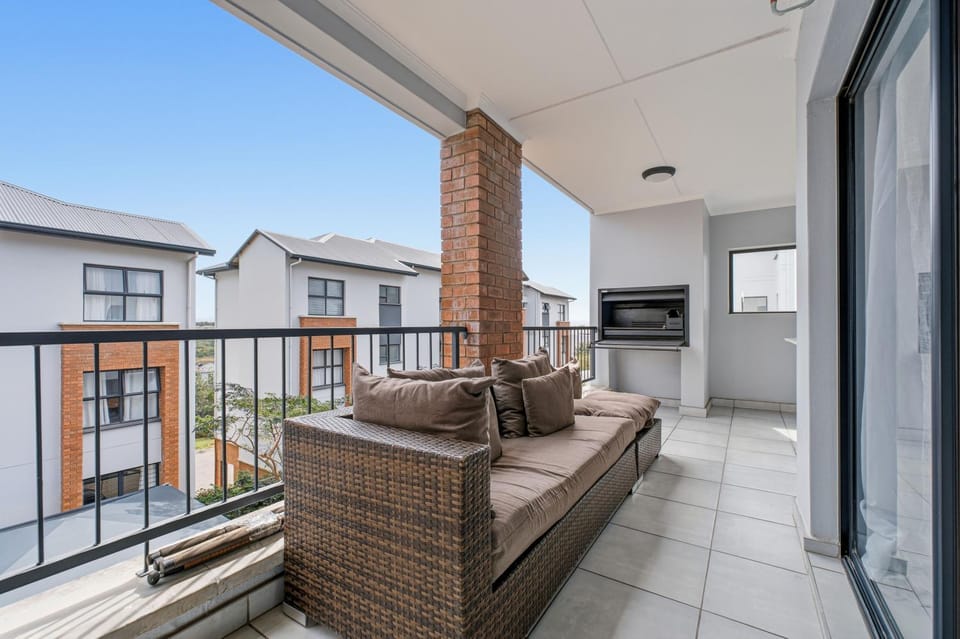 Patio, Day, BBQ facilities, View (from property/room), Balcony/Terrace, Seating area