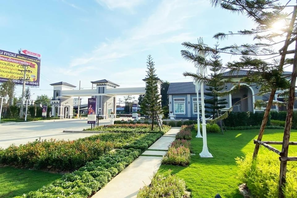 Property building, Garden, Garden view