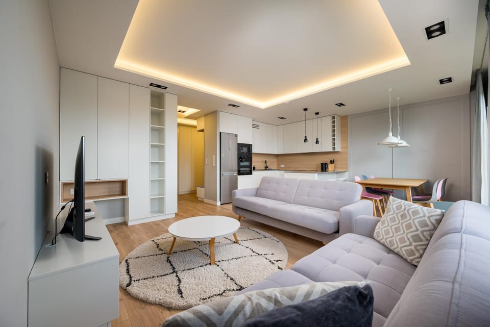 Communal lounge/ TV room, Bed, TV and multimedia, Kitchen or kitchenette, Living room, Photo of the whole room, Seating area, Evening entertainment, Bedroom