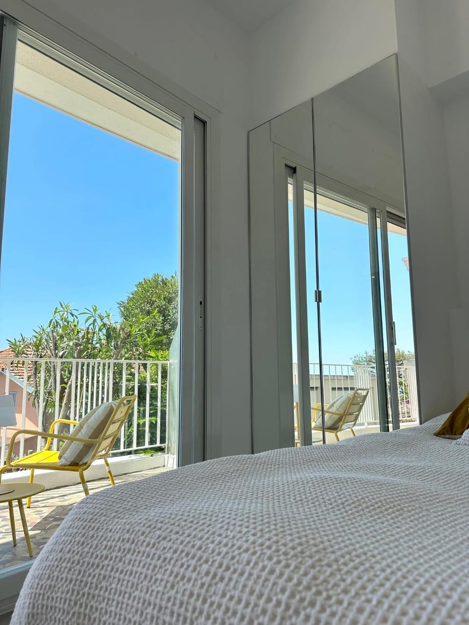 Bed, Day, Bedroom