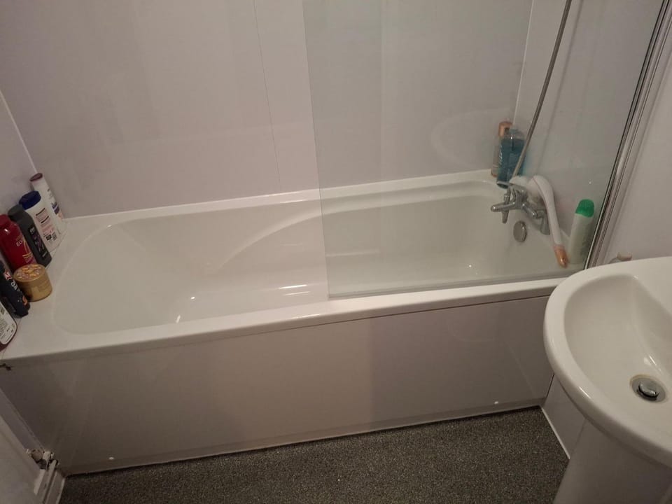 Bathroom, Bath